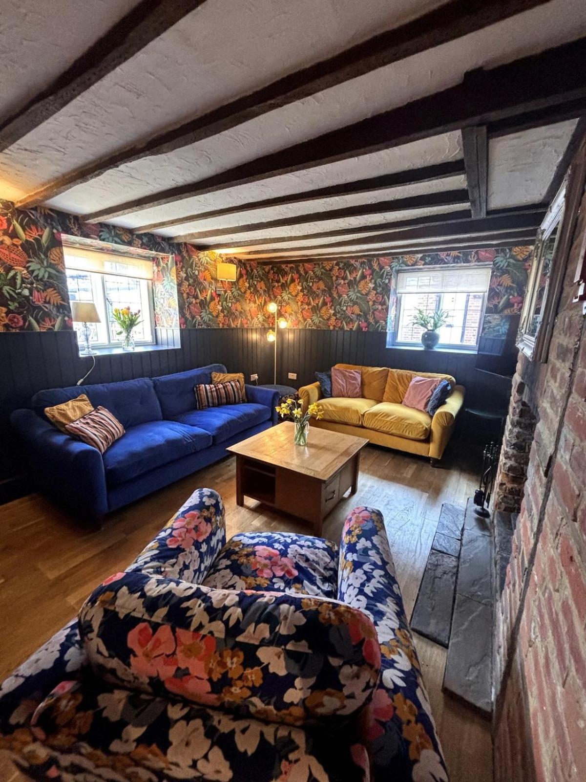 Wisteria Cottage Грейвсенд Екстериор снимка